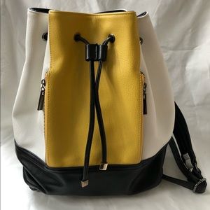 NWOT Colorblock faux leather back pack!